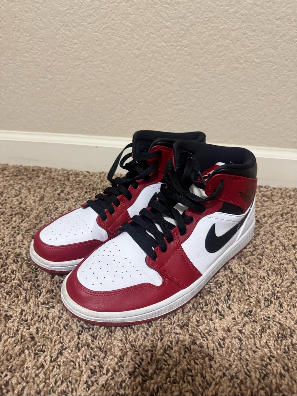 Nike Men’s Sneakers - White/Red/Black High-Top